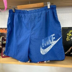 90’s Nike Nylon Shorts size Medium